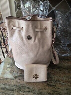 Tory Burch Beige-Cream Drawstring Bucket Bag with Wallet